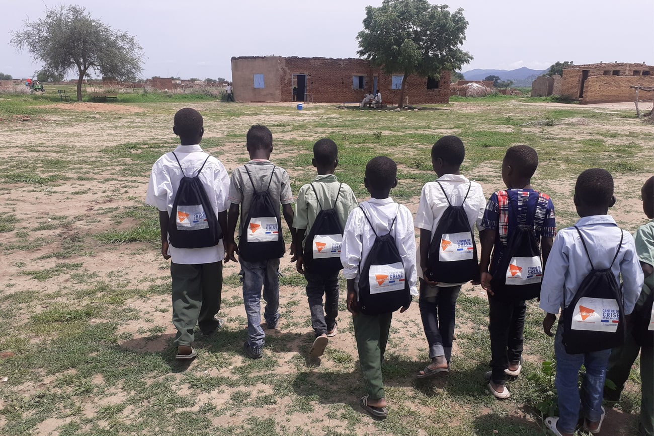 Elèves bénéficiaires des kits scolaires à l’école des garçons de Tabassa, localité d'Al Abassiya - Soudan © TGH